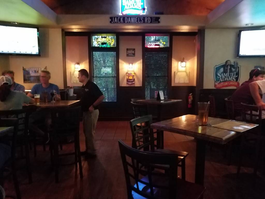 Hooligans Tavern | restaurant | 8440 Holcomb Bridge Rd, Alpharetta, GA 30022, USA | 6783672841 OR +1 678-367-2841