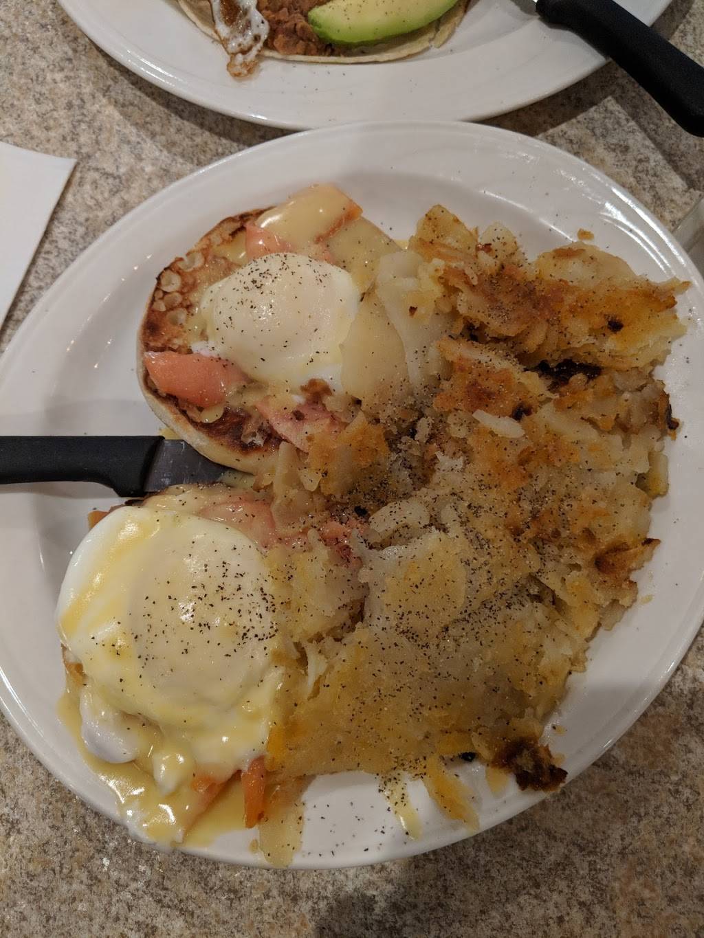 Mitchells Diner | restaurant | 2710 Long Beach Rd, Oceanside, NY 11572, USA | 5162559544 OR +1 516-255-9544