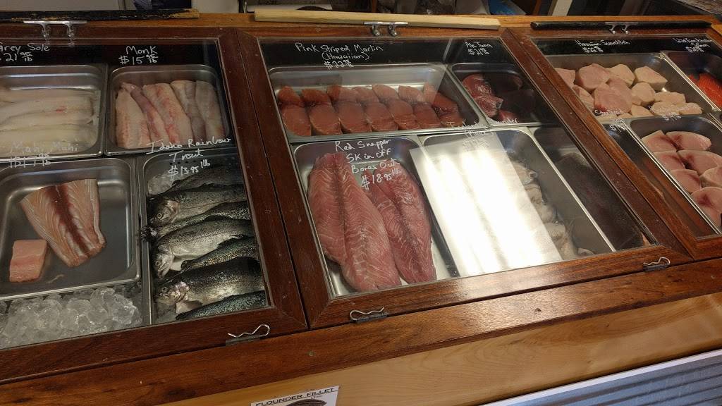 Moby Ricks | restaurant | 173 Lake Ave, Saratoga Springs, NY 12866, USA | 5185848584 OR +1 518-584-8584