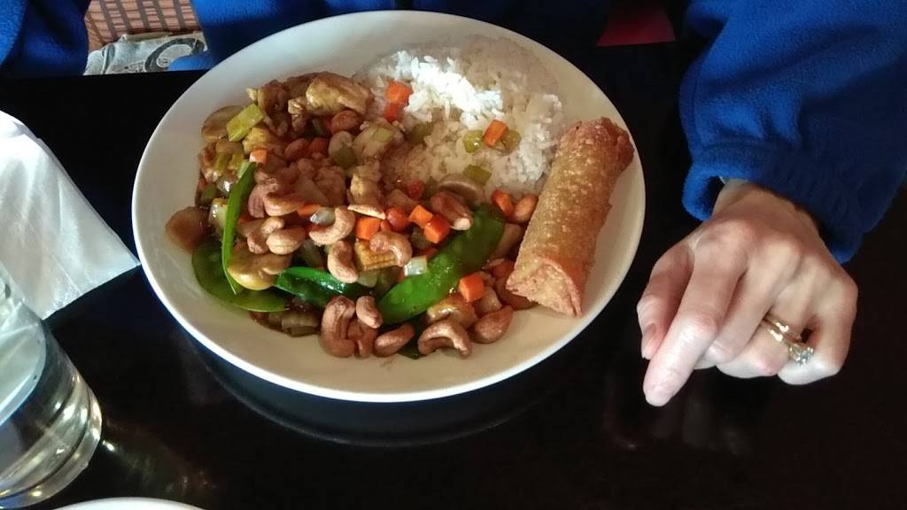 Lucky Panda | restaurant | #D, 3300 Hwy 17 S, North Myrtle Beach, SC 29582, USA | 8432734312 OR +1 843-273-4312