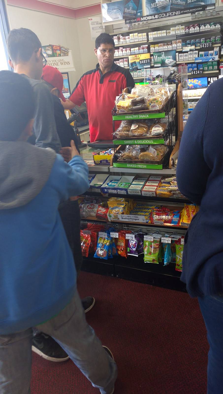 Red Tomato Pizza | meal delivery | 2794 W Ball Rd, Anaheim, CA 92804, USA | 7142204922 OR +1 714-220-4922