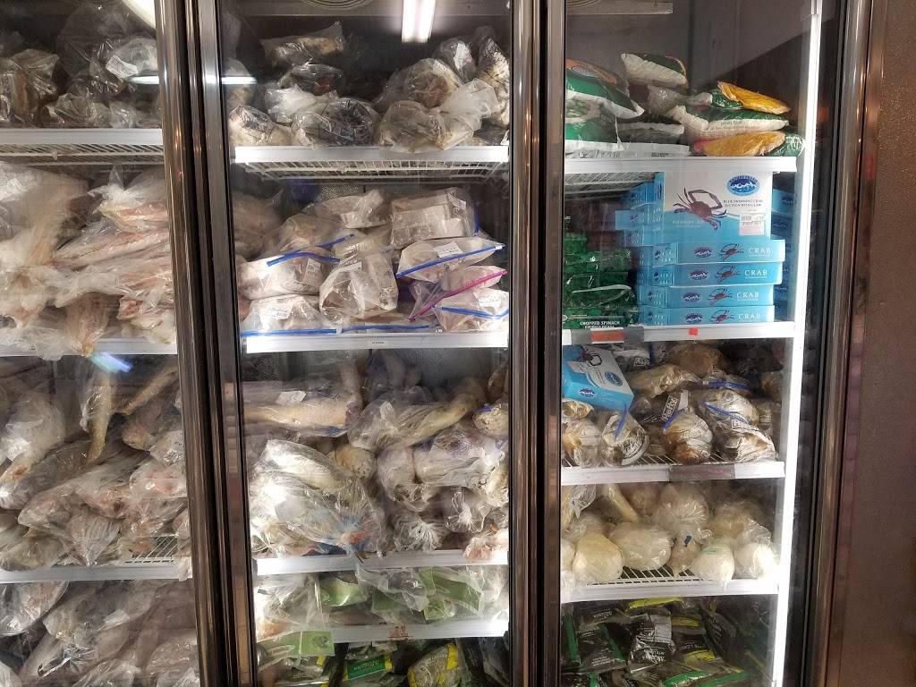 Broadway Poultry | restaurant | 482 Broadway, Newark, NJ 07104, USA | 9734836613 OR +1 973-483-6613