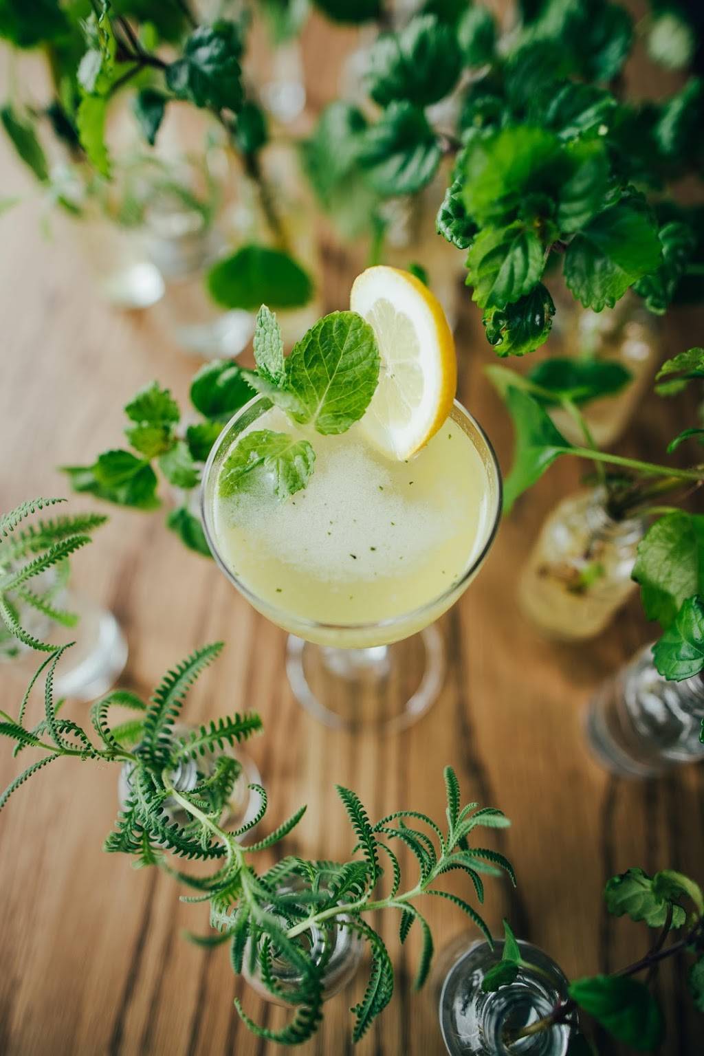 Bar Cleeta | restaurant | 110 NW 2nd St Ste 110, Bentonville, AR 72712, USA | 4795537006 OR +1 479-553-7006