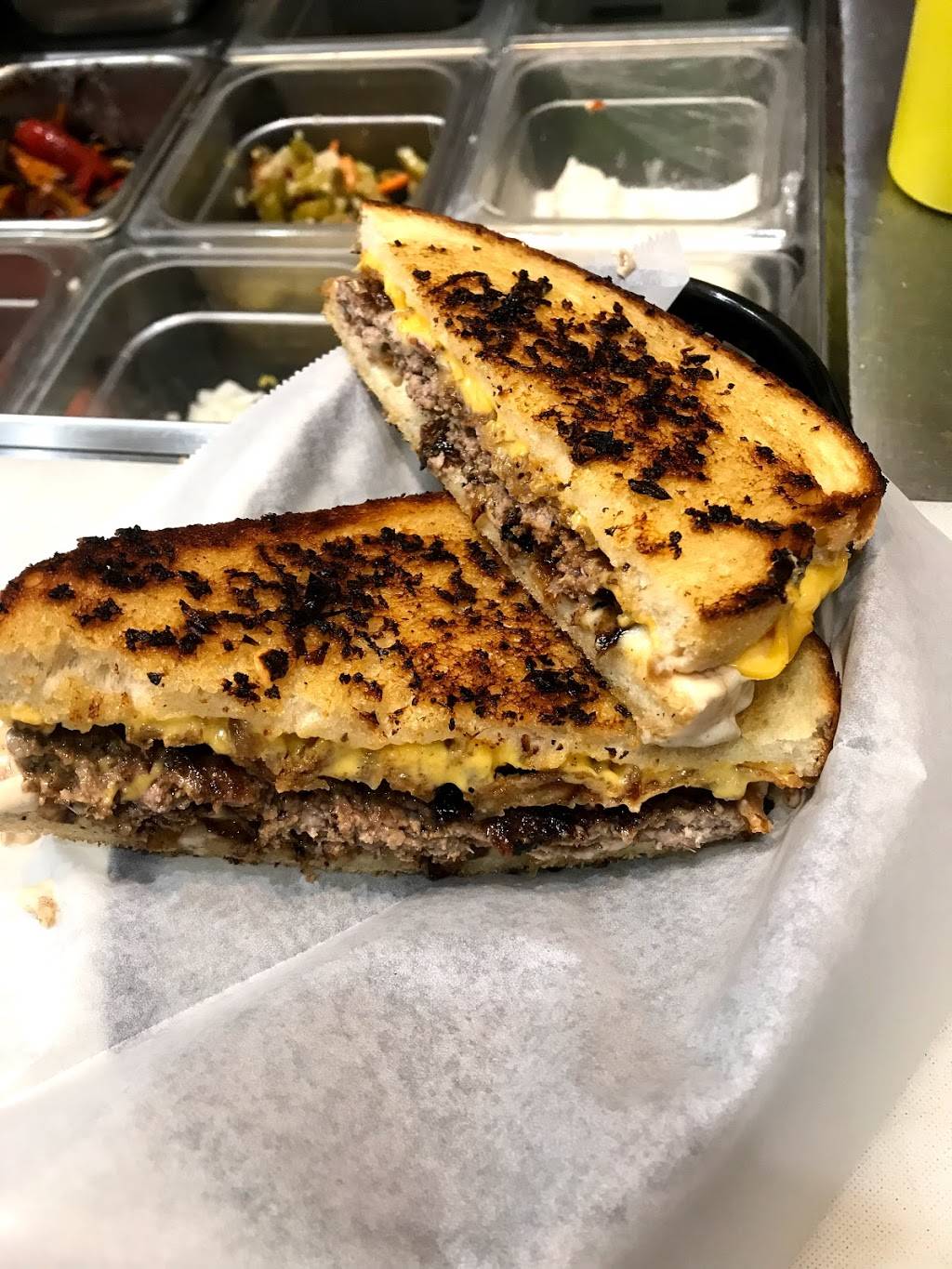 Wilson’s Dogs | restaurant | 1141 N Ashland Ave, Chicago, IL 60622, USA | 7737998373 OR +1 773-799-8373