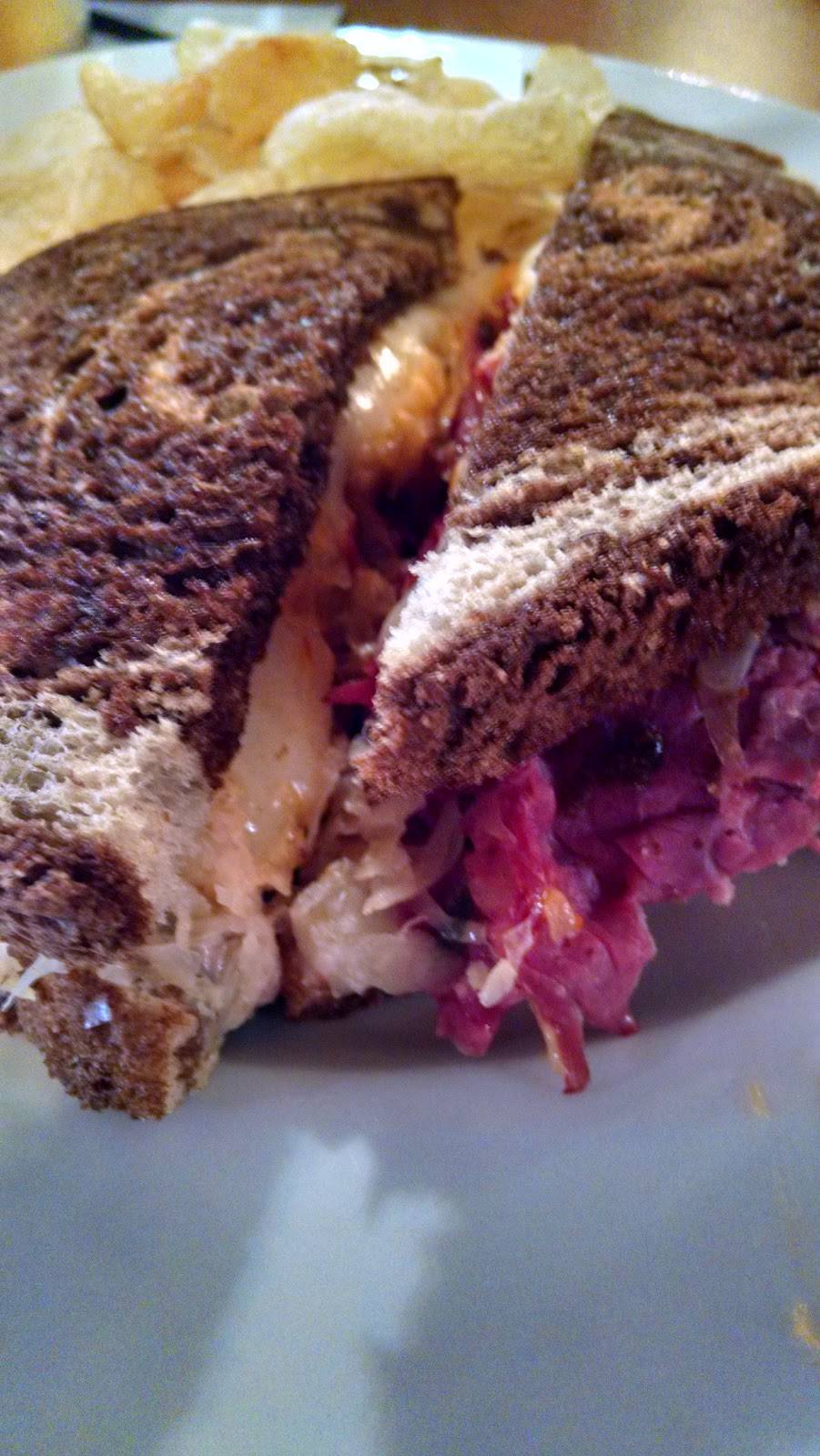 Matches Tavern | restaurant | 1 Clubhouse Dr, North Stonington, CT 06359, USA | 8884753746 OR +1 888-475-3746