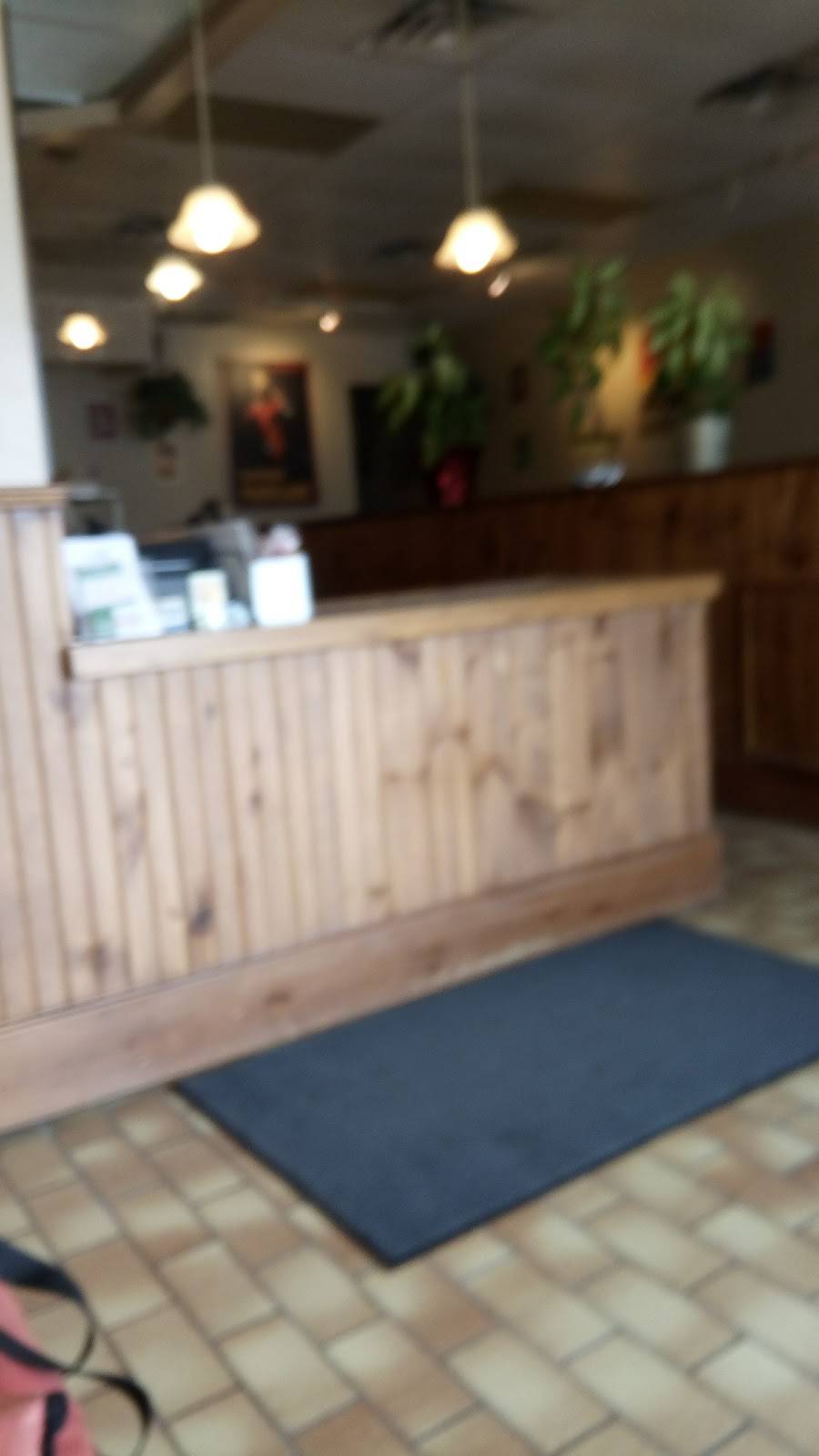 Tonys Famous Italian | restaurant | 458 Southdale Rd E, London, ON N6E 1A3, Canada | 5196852583 OR +1 519-685-2583