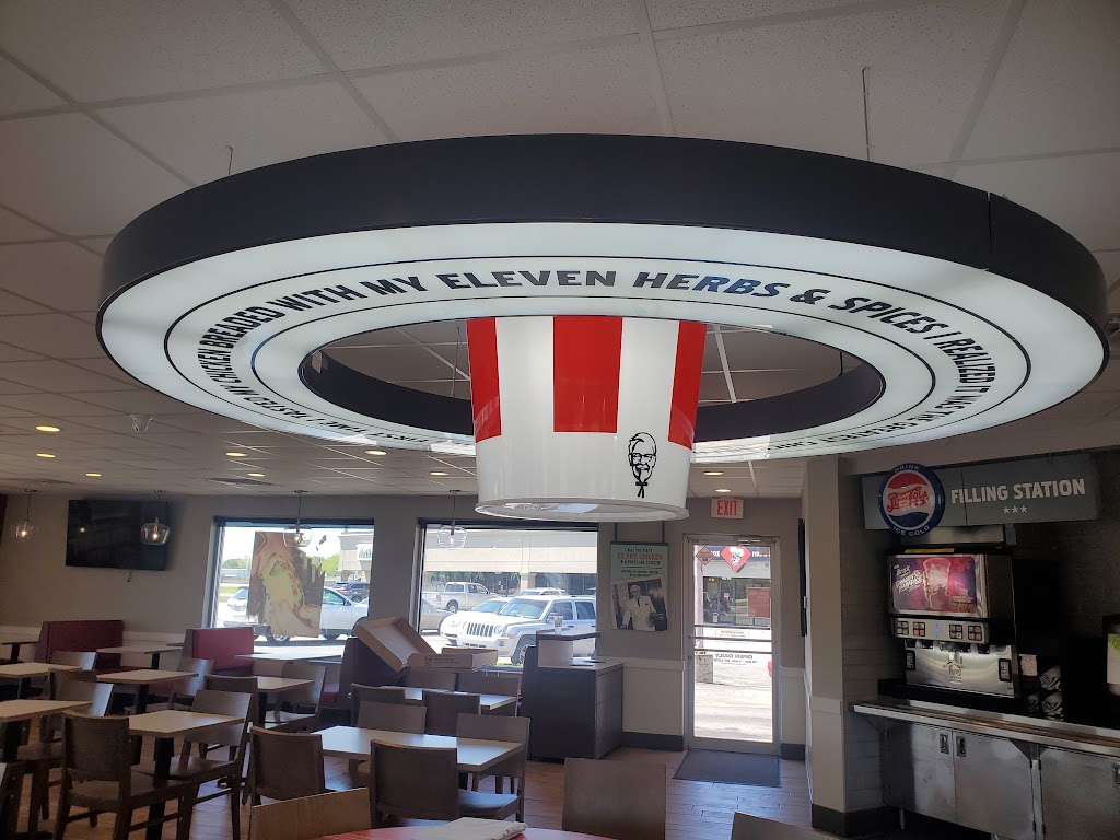 KFC | restaurant | 8350 Warden Rd, Sherwood, AR 72120, USA | 5018355570 OR +1 501-835-5570