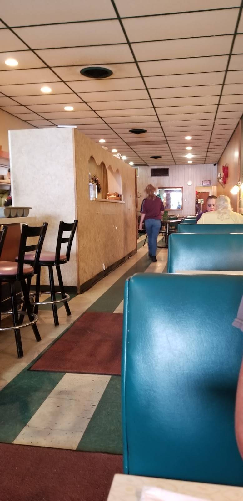 Peggys Restaurant | restaurant | 3512 Liberty St, Erie, PA 16508, USA | 8148663216 OR +1 814-866-3216