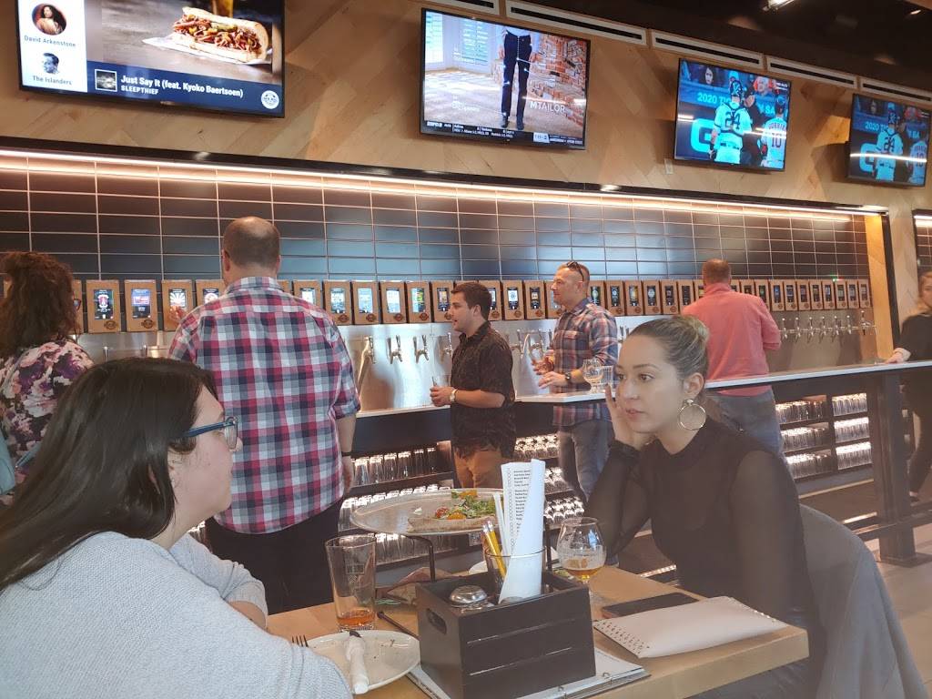 BrewWall | restaurant | 3161 Heritage Center Dr, Copley, OH 44321, USA | 3305766880 OR +1 330-576-6880