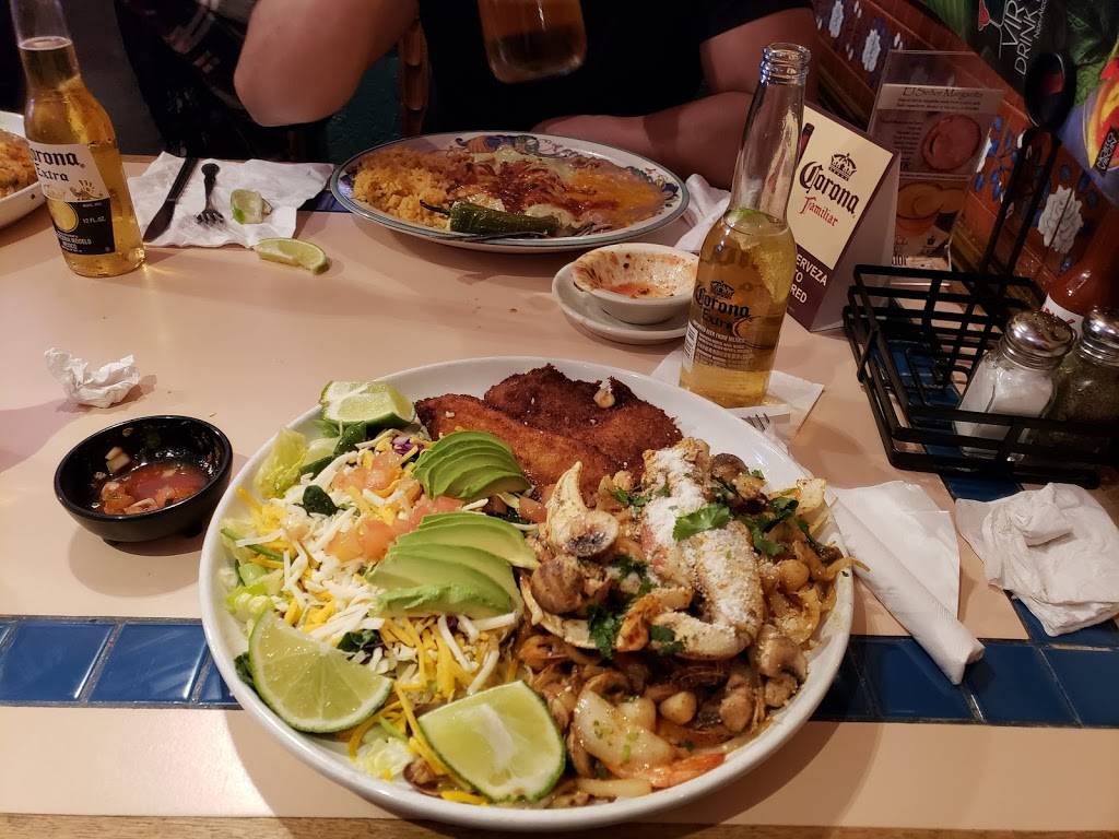 Mazatlan Restaurant | restaurant | 540 Rainier Ave S, Renton, WA 98057, USA | 4252268299 OR +1 425-226-8299