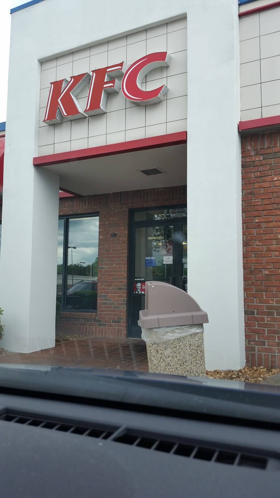 KFC | restaurant | 410 Highland Square, Crossville, TN 38555, USA | 9314841313 OR +1 931-484-1313