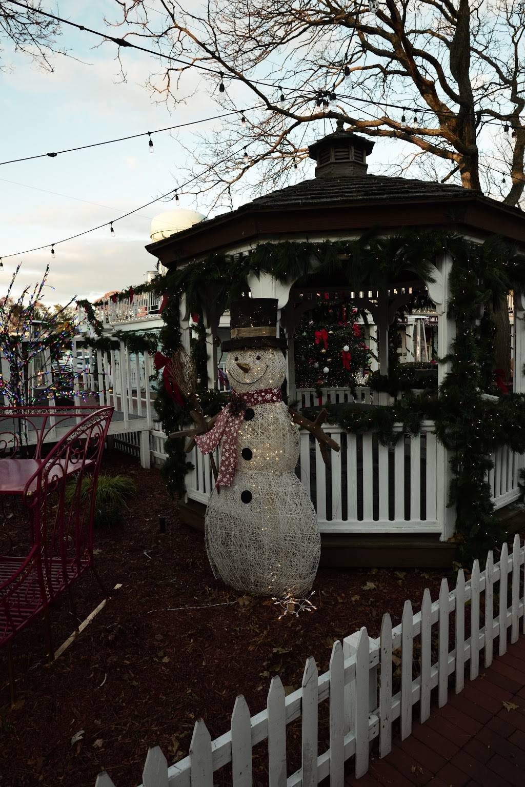 The carlton | restaurant | 585 N Broadway, Jericho, NY 11753, USA | 5169312201 OR +1 516-931-2201