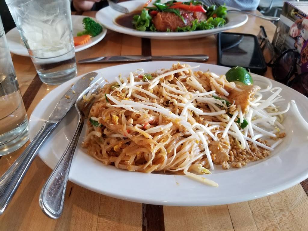 Beau Thai Mount Pleasant | restaurant | 3162 Mt Pleasant St NW, Washington, DC 20010, USA | 2024505317 OR +1 202-450-5317