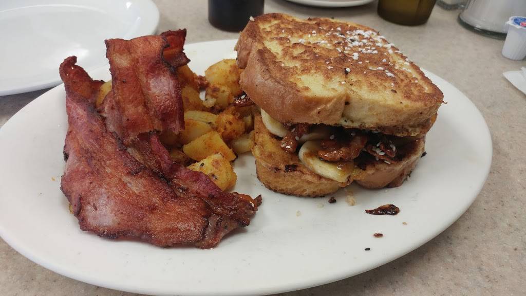 Eli’s Restaurant | restaurant | 177 Queen St, Chatham, ON N7M 2G9, Canada | 5193510888 OR +1 519-351-0888