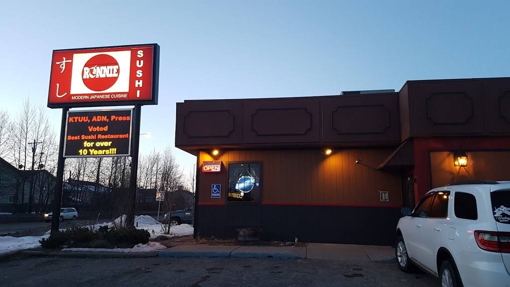 Ronnie Sushi | restaurant | 8901 Jewel Lake Rd, Anchorage, AK 99502, USA | 9079293442 OR +1 907-929-3442