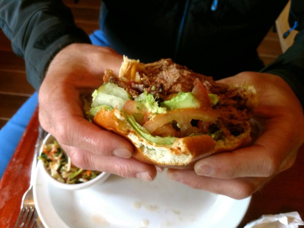 Lucky Buck Cafe | restaurant | 7647 CA-120, Groveland, CA 95321, USA | 2099625181 OR +1 209-962-5181