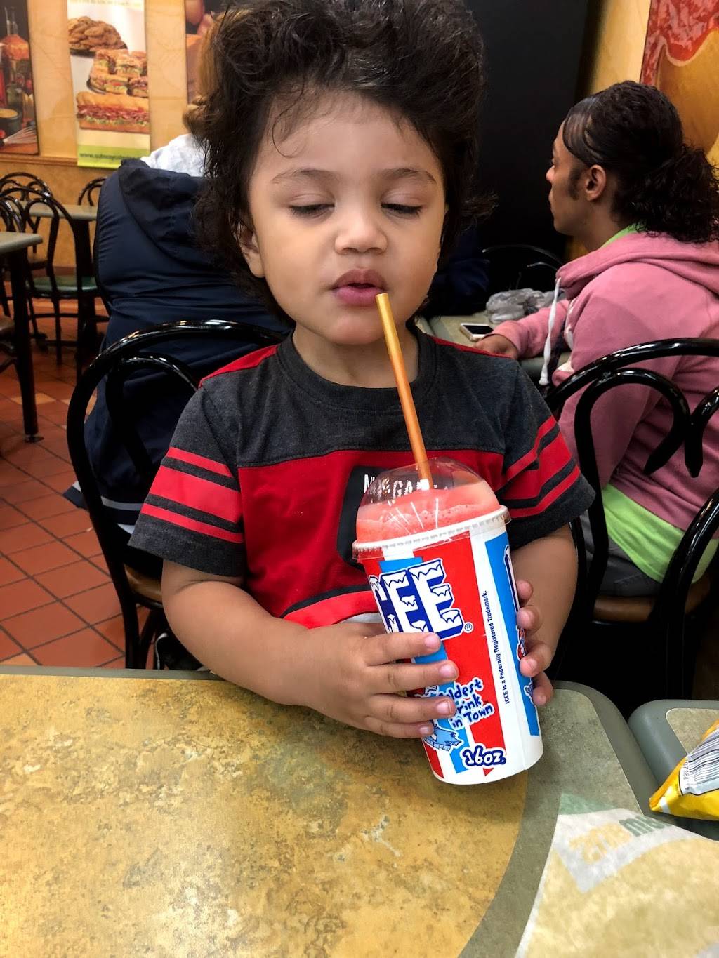 Subway | restaurant | 70 Pleasant Valley St, Methuen, MA 01844, USA | 9786877827 OR +1 978-687-7827