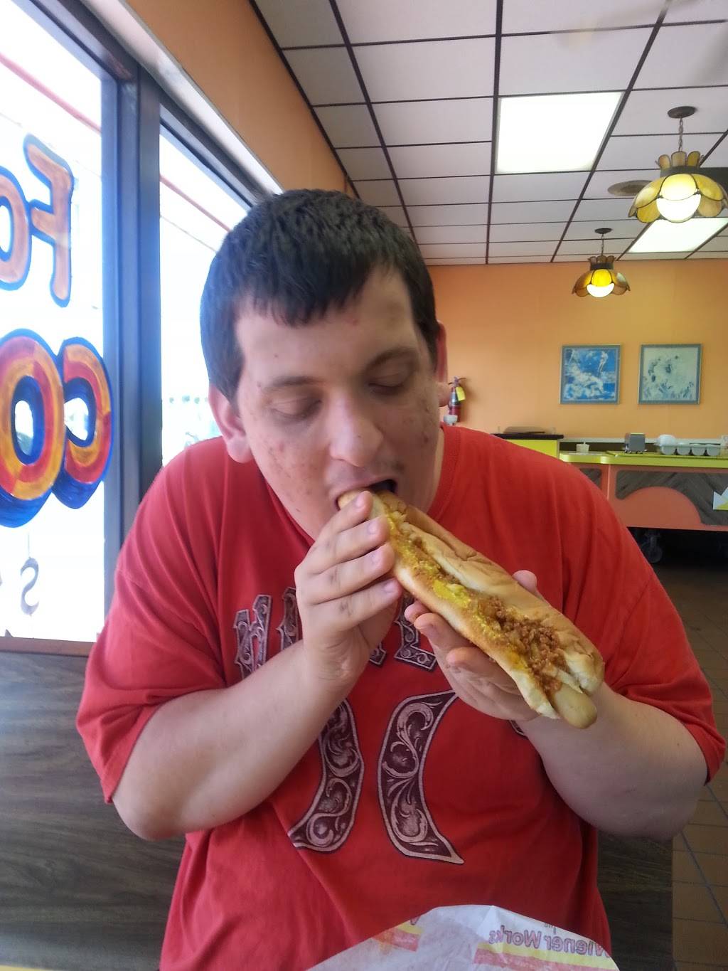 Wiener Works | restaurant | 3402 Raeford Rd, Fayetteville, NC 28303, USA | 9104843638 OR +1 910-484-3638