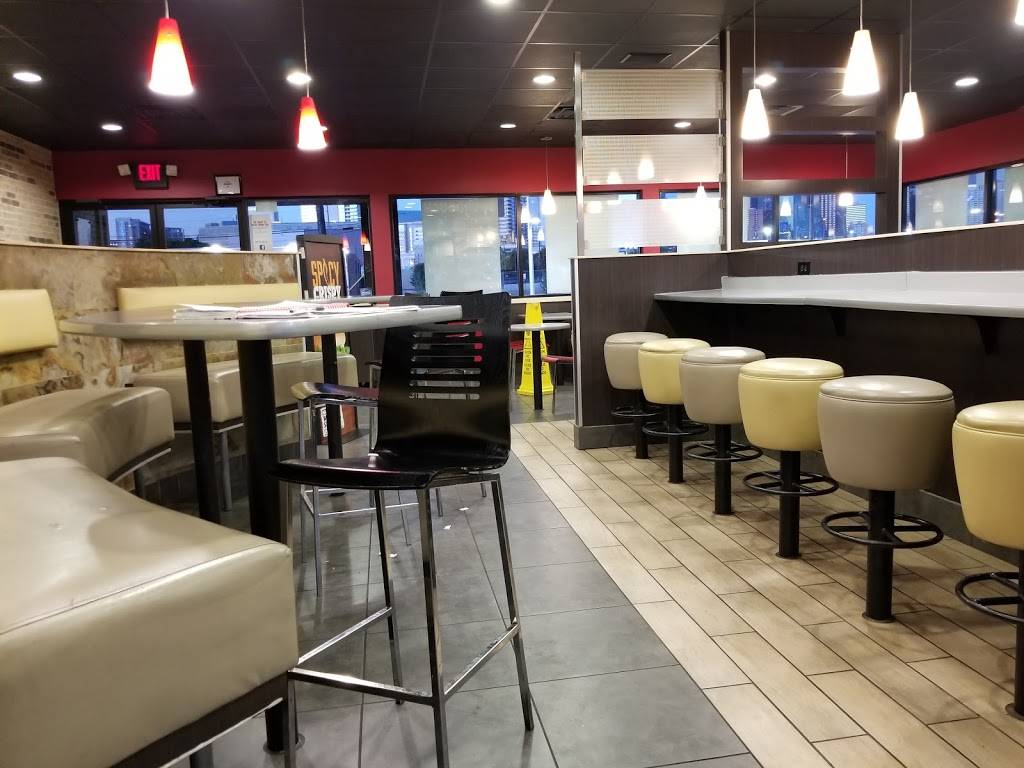 Burger King | restaurant | 801 N Riverfront Blvd, Dallas, TX 75207, USA | 2147484077 OR +1 214-748-4077