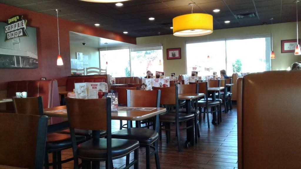 Dennys | restaurant | 200 S Akers St, Visalia, CA 93291, USA | 5596363160 OR +1 559-636-3160