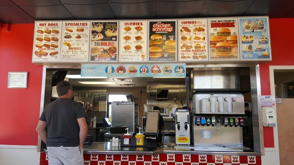 Wienerschnitzel | restaurant | 1904 Oates Dr, Mesquite, TX 75150, USA | 9726823643 OR +1 972-682-3643