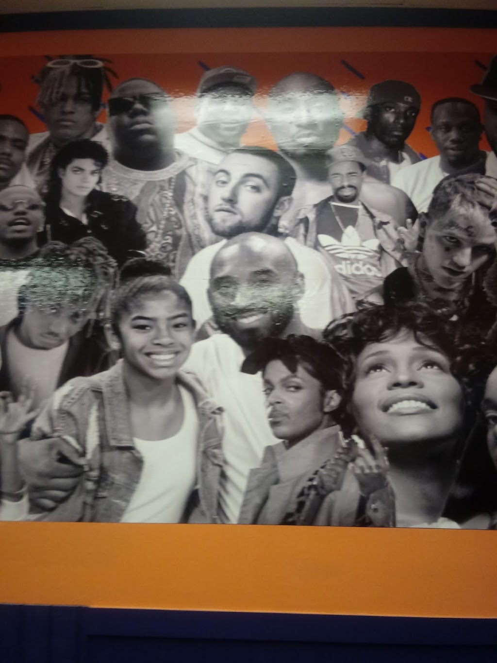 DMac & Wings | restaurant | 635 N Country Club Dr, Mesa, AZ 85201, USA | 4802454541 OR +1 480-245-4541