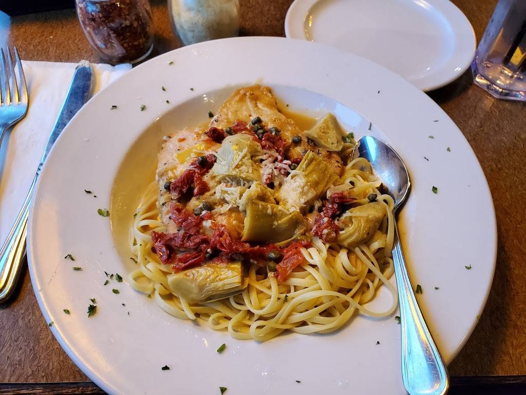 Amici Italian Eatery | restaurant | 9807 224th St E #100, Graham, WA 98338, USA | 2538471500 OR +1 253-847-1500