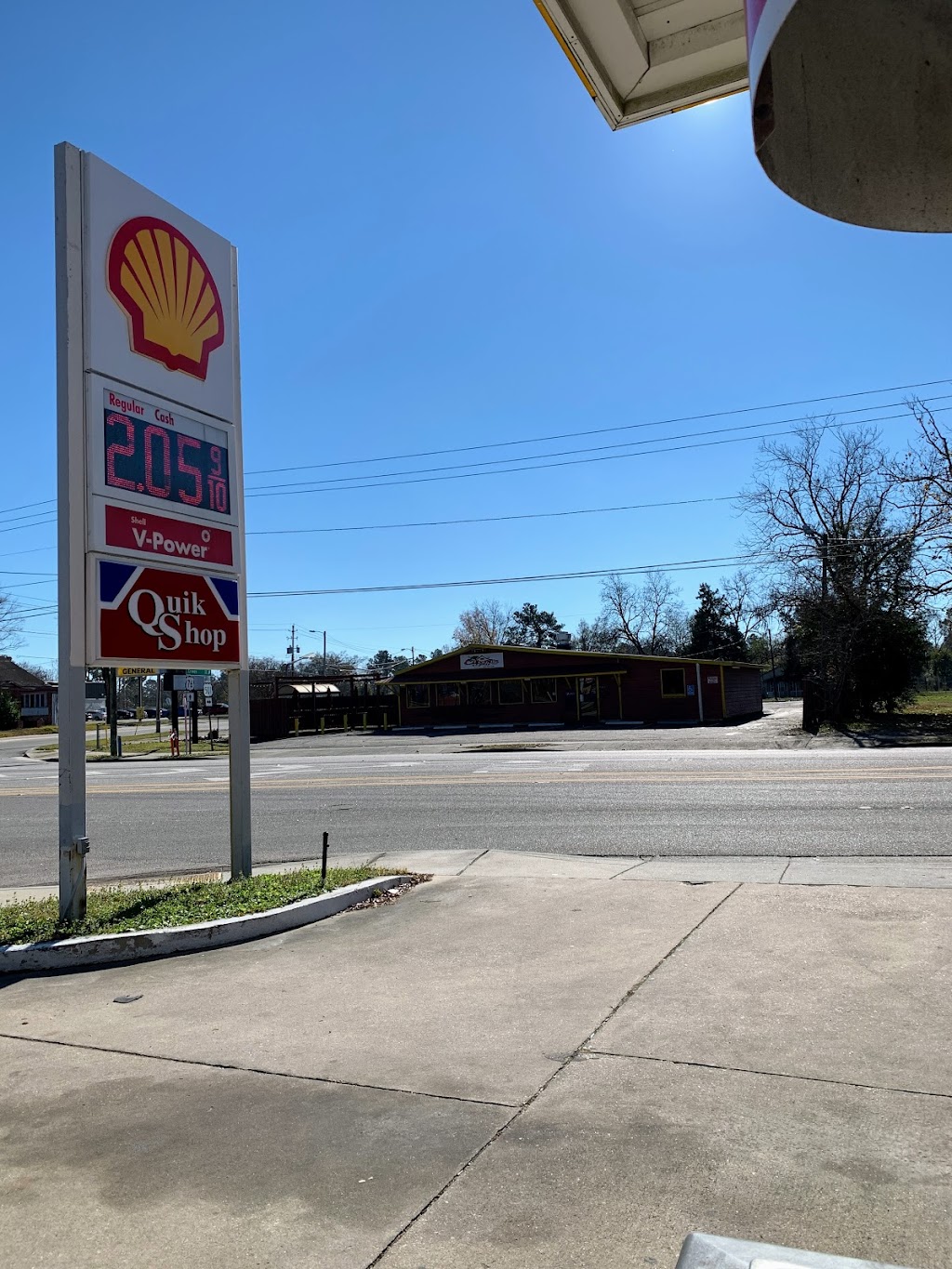 Shell | restaurant | 100 W Liberty St, Marion, SC 29571, USA | 8434230188 OR +1 843-423-0188