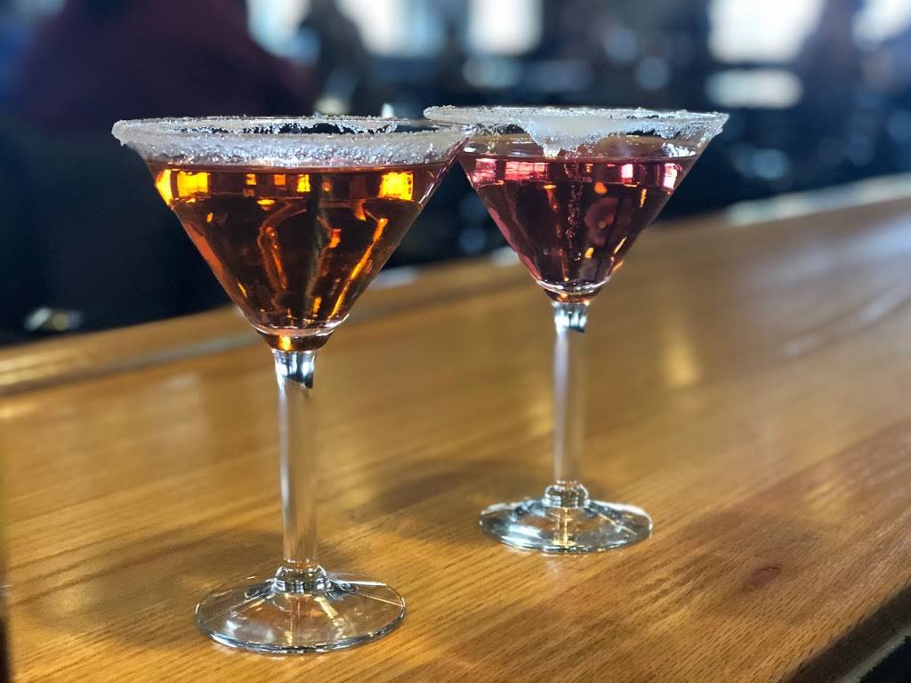 McQuarters Pub | restaurant | 700 Broadway Ave, East Dr Ste 25, Mattoon, IL 61938, USA | 2172404395 OR +1 217-240-4395