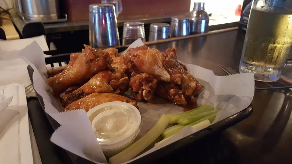 Chasers Sports Bar & Grill | restaurant | 8520 E Oak Island Dr, Oak Island, NC 28465, USA | 9102781500 OR +1 910-278-1500