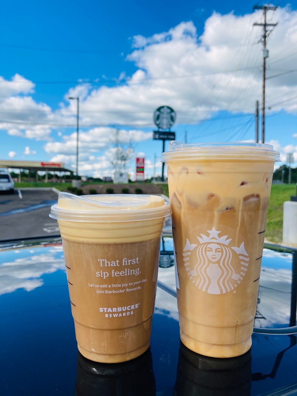 Starbucks | cafe | 4200 Belmont Ave, Youngstown, OH 44505, USA | 3307168598 OR +1 330-716-8598