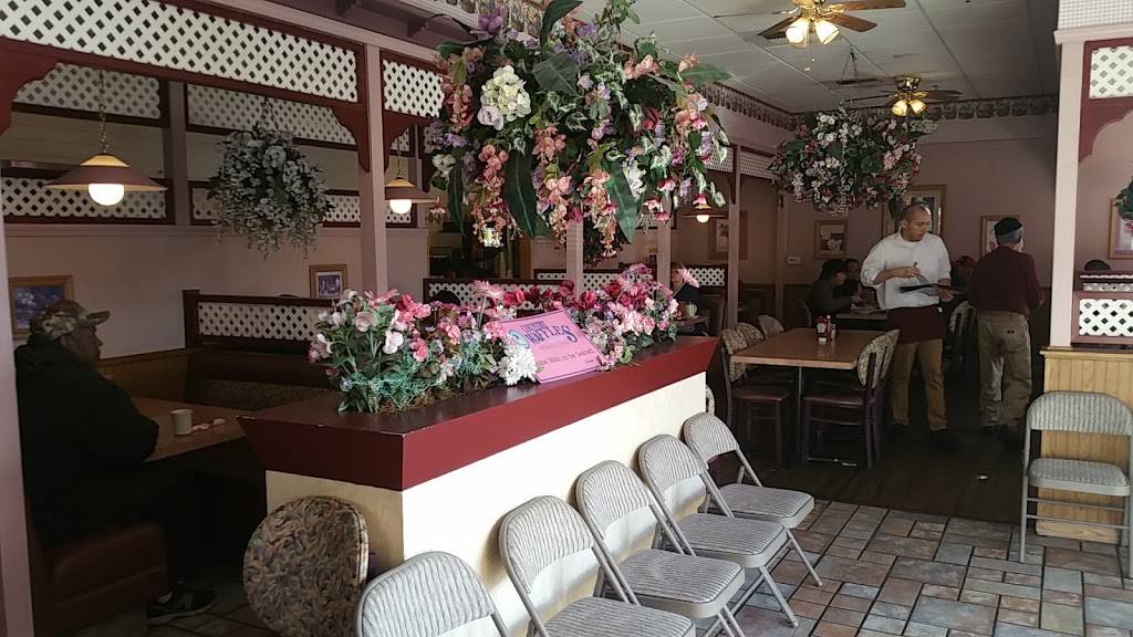 Country Waffles | restaurant | 1794 W Olive Ave, Merced, CA 95348, USA | 2097267822 OR +1 209-726-7822