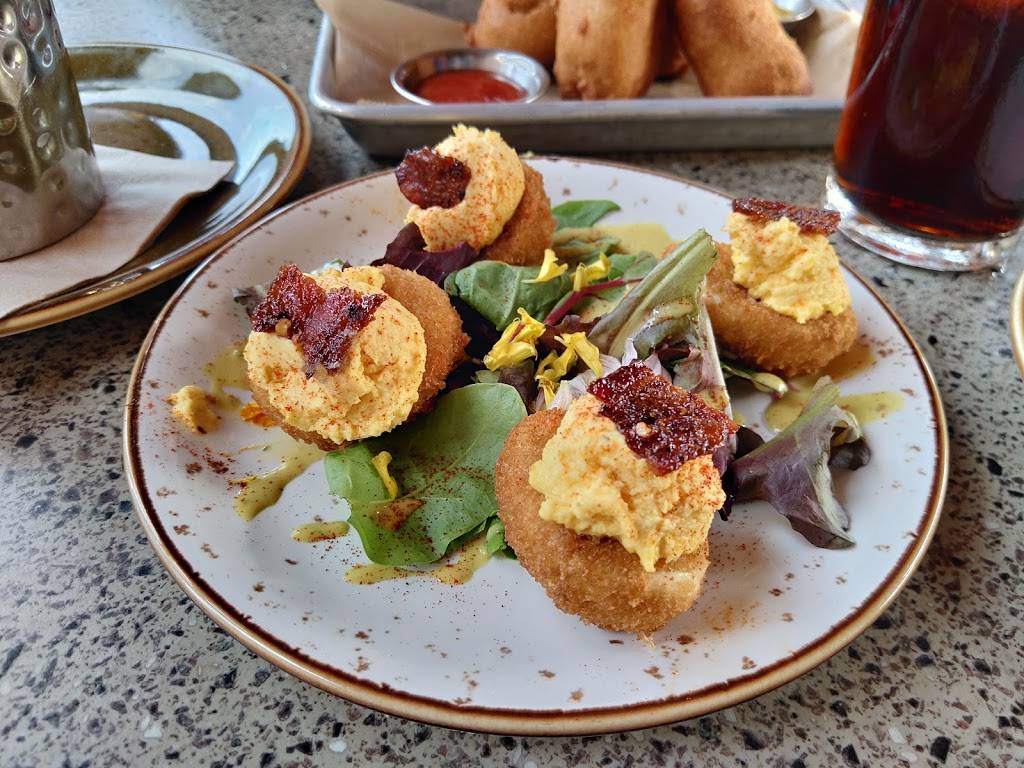 Lazy Dog Restaurant & Bar | restaurant | 20030 Northwest Fwy, Houston, TX 77065, USA | 7135975347 OR +1 713-597-5347