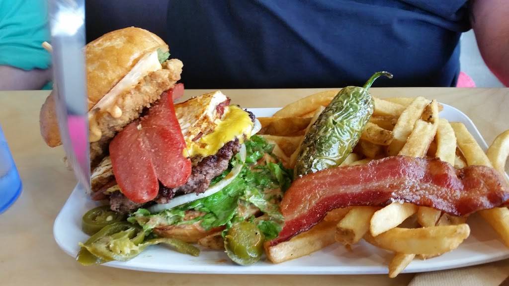 Crave Real Burgers | restaurant | 9344 Dorchester St, Highlands Ranch, CO 80129, USA | 7203443006 OR +1 720-344-3006