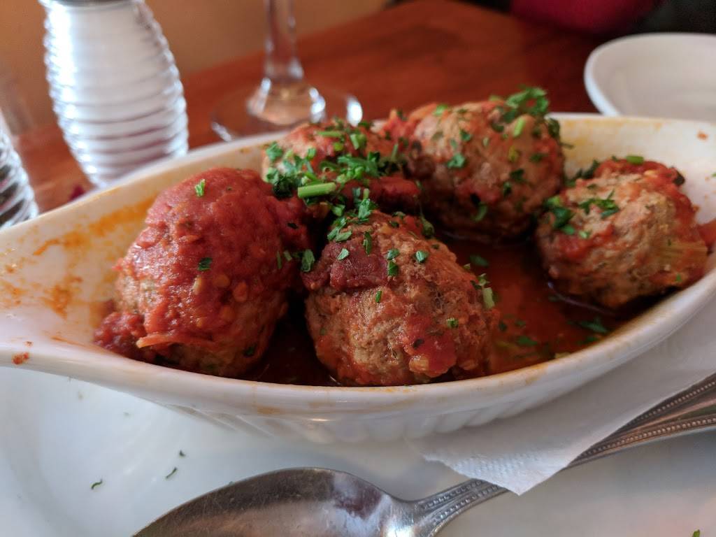 222 Lyon Tapas Bar | restaurant | 222 Lyon St N, Ottawa, ON K1R 5V9, Canada | 6132380222 OR +1 613-238-0222