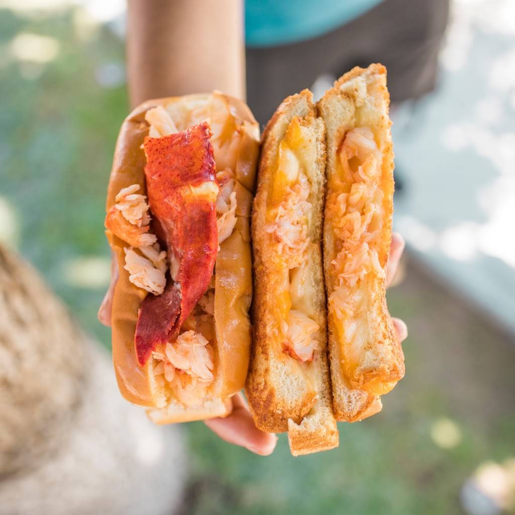 Cousins Maine Lobster | restaurant | 630-14 Atlantic Boulevard (In the Publix Plaza, Neptune Beach, FL 32266, USA | 9042460304 OR +1 904-246-0304