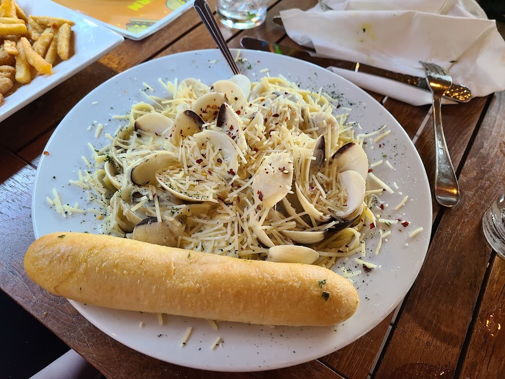 Pangea Tavern | restaurant | 41001 North Carolina Hwy 12, Avon, NC 27915, USA | 2529953800 OR +1 252-995-3800