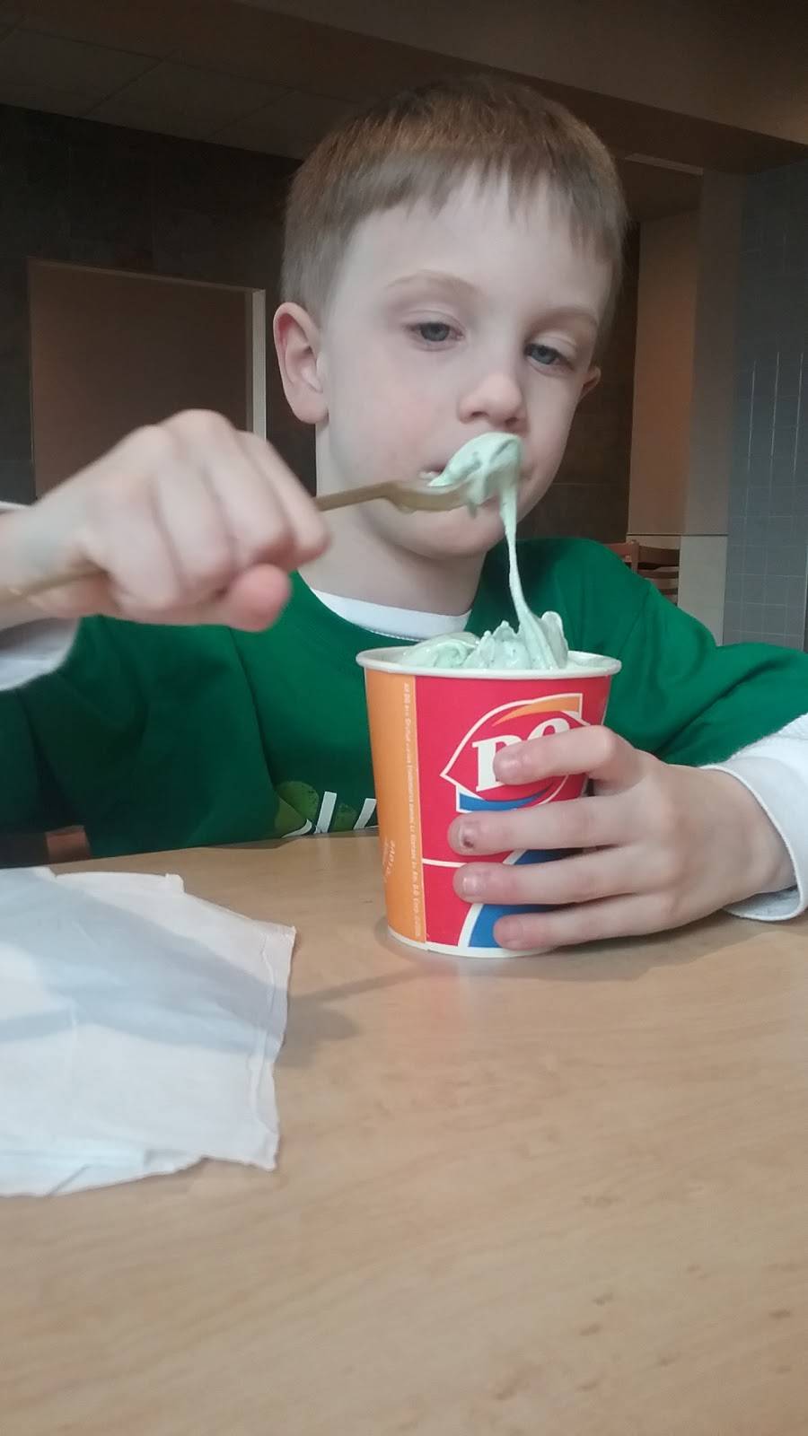 Dairy Queen | restaurant | 4501 Pine Ave, Erie, PA 16504, USA | 8148252888 OR +1 814-825-2888