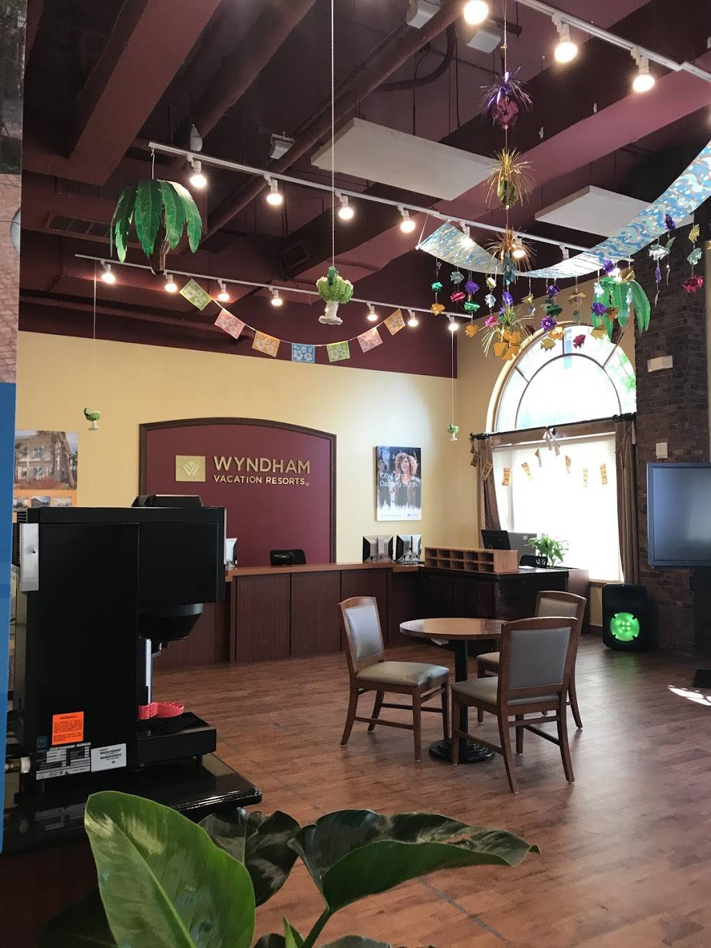 La Cascada Office | restaurant | 230 Dwyer Ave # 100, San Antonio, TX 78204, USA | 2103203982 OR +1 210-320-3982