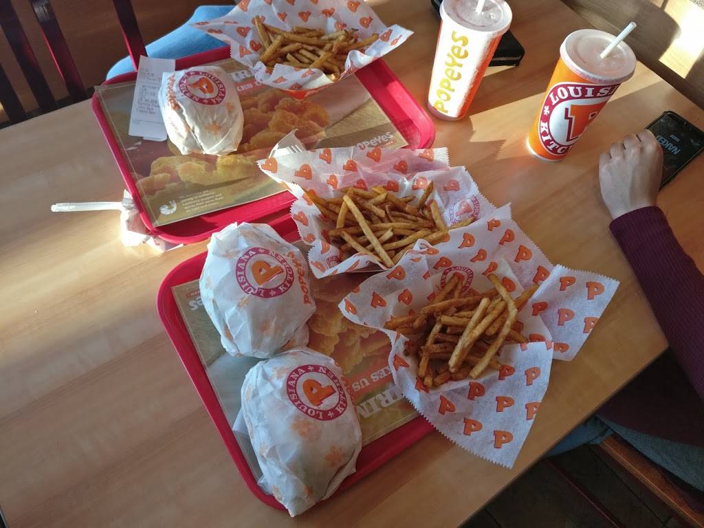 Popeyes Louisiana Kitchen | restaurant | 1365 Wilson Rd N, Oshawa, ON L1K 2Z5, Canada | 9052450680 OR +1 905-245-0680