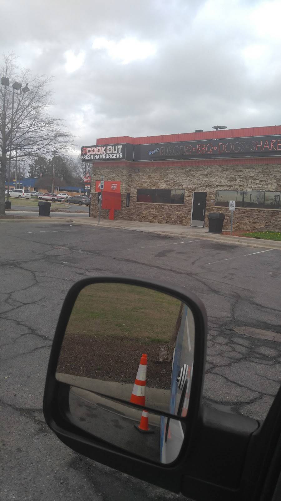 Cook Out | restaurant | 6438 Albemarle Rd, Charlotte, NC 28212, USA | 7045681205 OR +1 704-568-1205