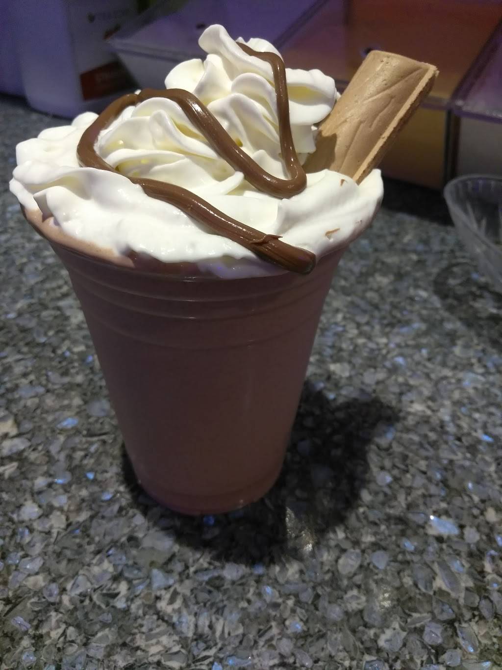 Yogurtown Cafe | restaurant | 1499 E Osceola Pkwy, Kissimmee, FL 34744, USA | 4075728077 OR +1 407-572-8077