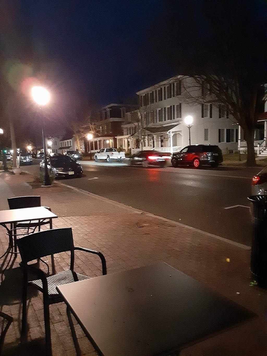 Starbucks | cafe | 41 E Main St, Moorestown, NJ 08057, USA | 8567228175 OR +1 856-722-8175