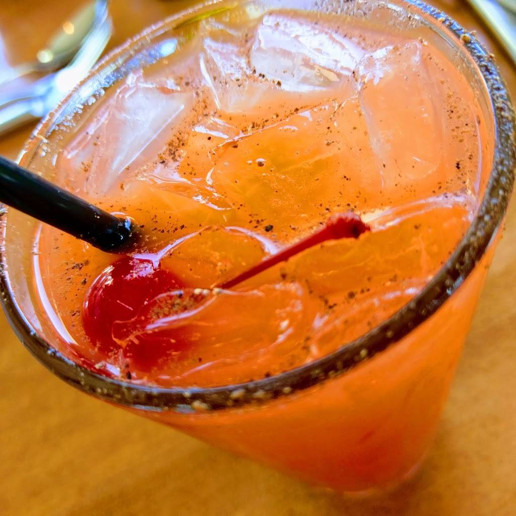 Dolphin Marina & Restaurant | restaurant | 515 Basin Point Rd, Harpswell, ME 04079, USA | 2078336000 OR +1 207-833-6000