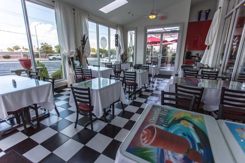 Yassou Greek Grill Cafe | restaurant | 7871 W Charleston Blvd, Las Vegas, NV 89117, USA | 7027988989 OR +1 702-798-8989