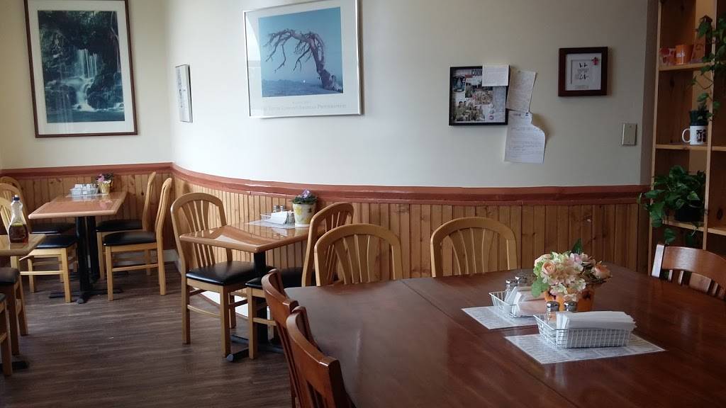 Full Moon Cafe | restaurant | 3549 Electric Rd, Roanoke, VA 24018, USA | 5407251508 OR +1 540-725-1508