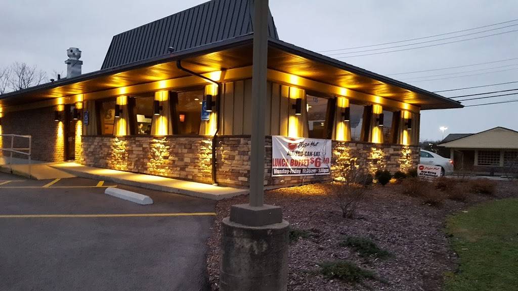 Pizza Hut | restaurant | 135 Lynn St, Oxford, OH 45056, USA | 5135232184 OR +1 513-523-2184
