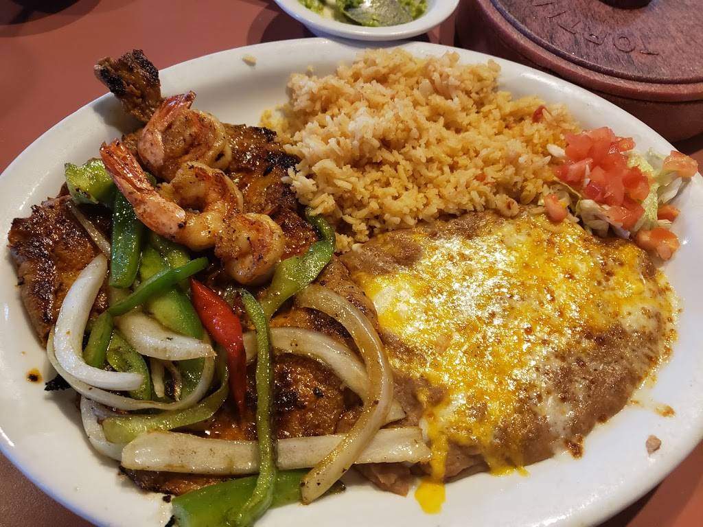 El Rodeo Mexican Restaurant | restaurant | 40 W Shaw Ave, Clovis, CA 93612, USA | 5592990675 OR +1 559-299-0675