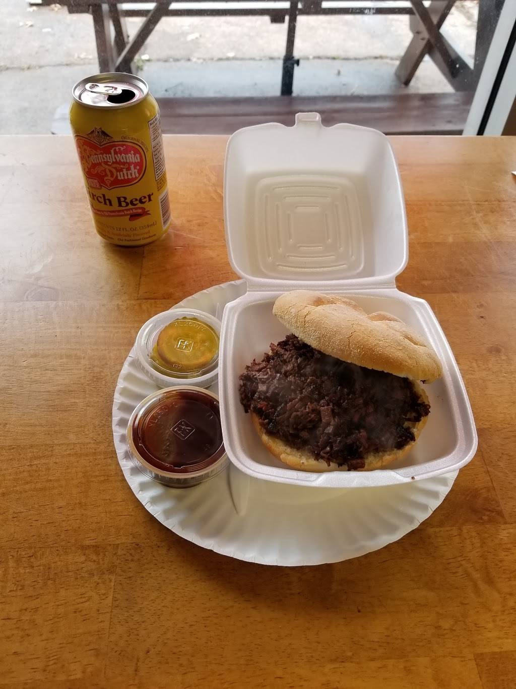 Little Village Pizza & BBQ | restaurant | 977 Center St, Sheppton, PA 18248, USA | 5703846252 OR +1 570-384-6252