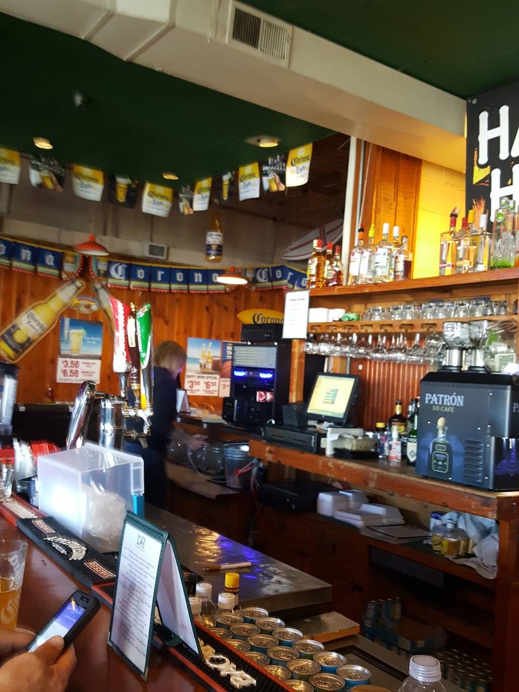 D & H Jamaican Cuisine | restaurant | 748 E Chestnut Hill Rd, Newark, DE 19713, USA | 3023698826 OR +1 302-369-8826